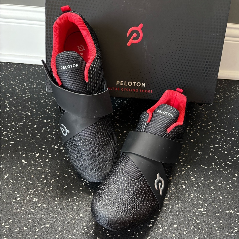 Peloton unisex adult Altos cycling shoe.
